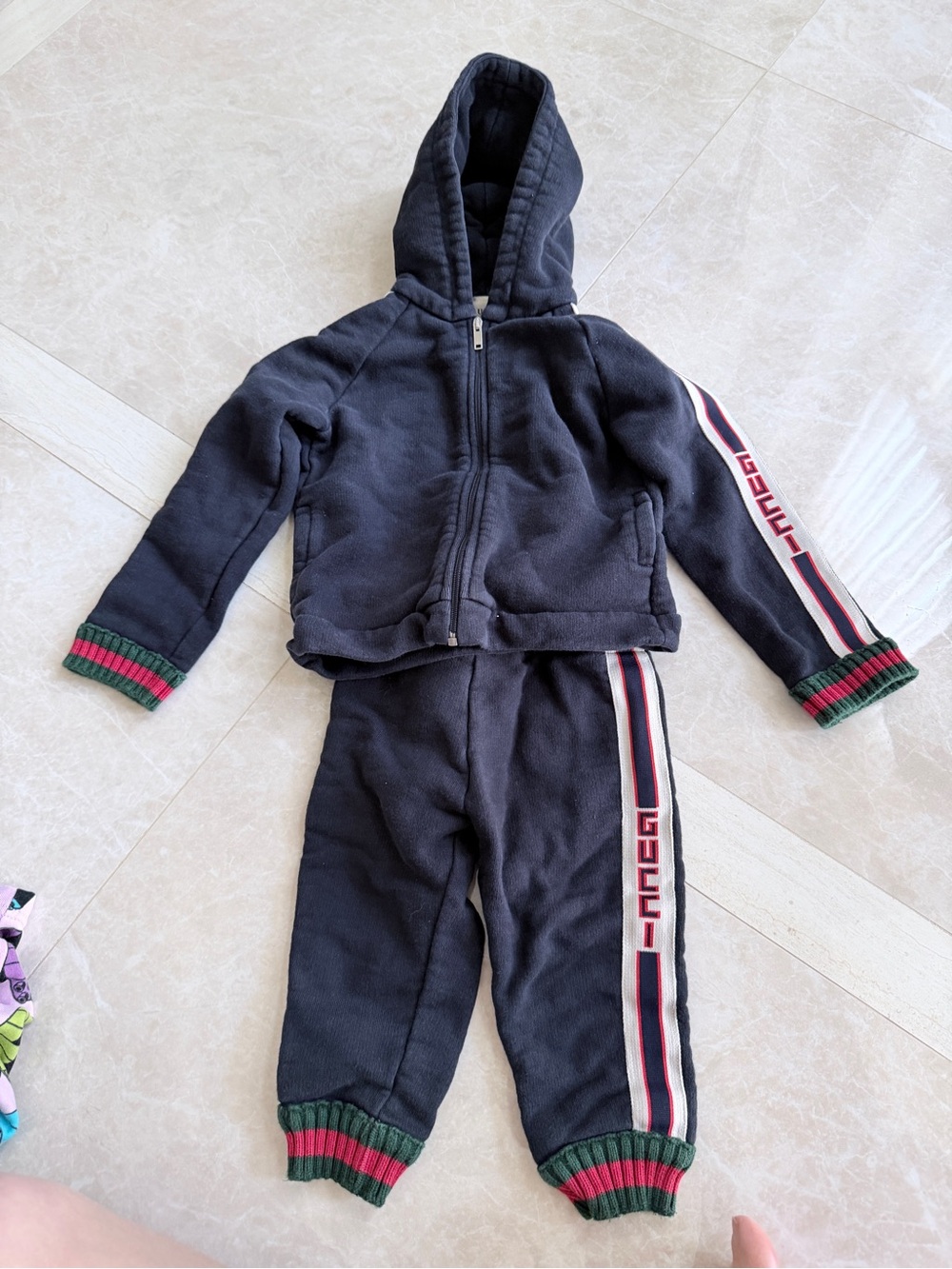 Gucci Black Kids Hoodie & Joggers with Red-Green Stripe